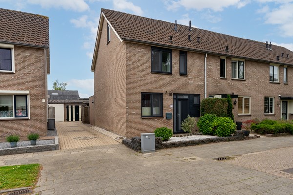Te koop: Vogelenzang 63, 4261 ZD Wijk en Aalburg